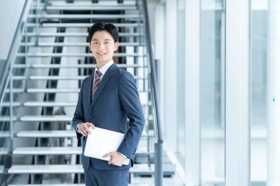少人数で個別サポートを受けながら学ぶイメージ